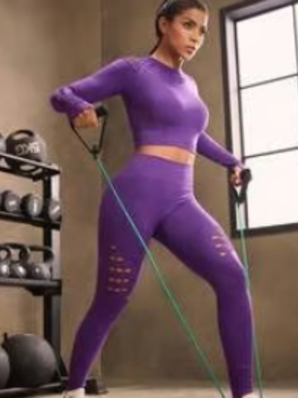 Hollow Out Seamless Leggings and Long Sleeve Crop Top Matching Set - Picture 6 of 8